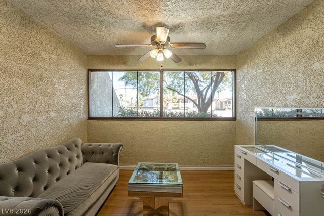 1400 Santa Margarita Street B, Las Vegas, NV 89146