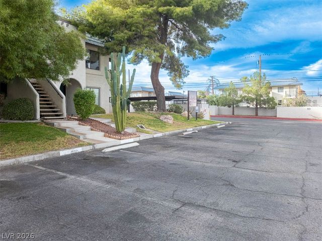 1400 Santa Margarita Street B, Las Vegas, NV 89146