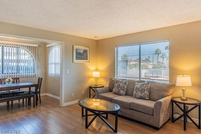 1400 Santa Margarita Street B, Las Vegas, NV 89146