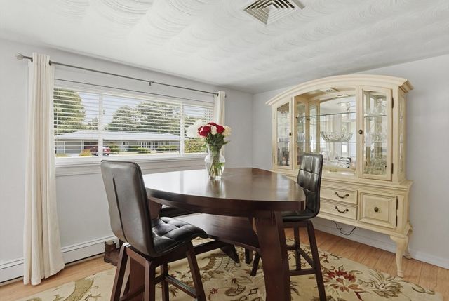 4 Edith Road, Framingham, MA 01701