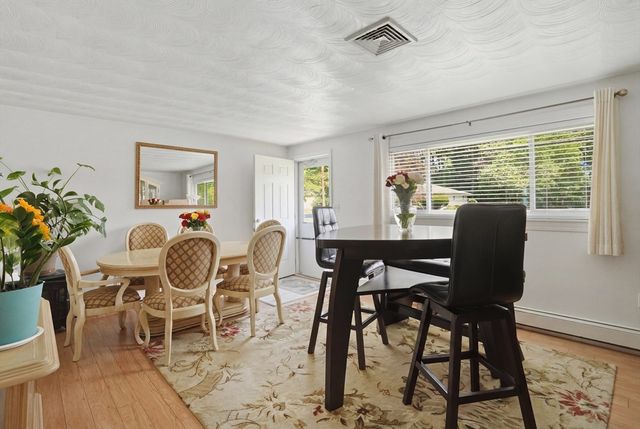 4 Edith Road, Framingham, MA 01701
