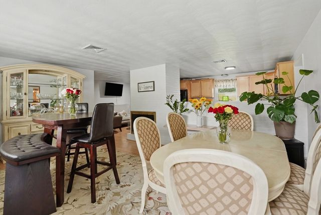 4 Edith Road, Framingham, MA 01701