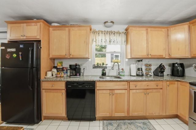 4 Edith Road, Framingham, MA 01701
