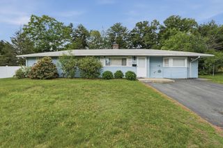 4 Edith Road, Framingham, MA 01701