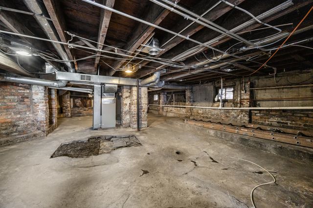 1023 S Claremont Street, Chicago, IL 60612