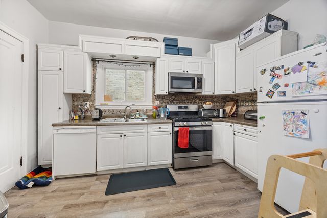 1023 S Claremont Street, Chicago, IL 60612
