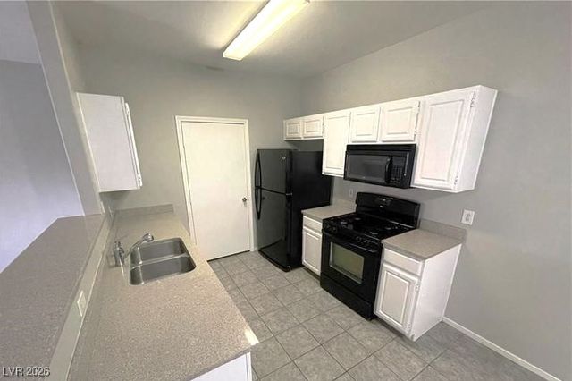 1401 North Michael Way 123, Las Vegas, NV 89108