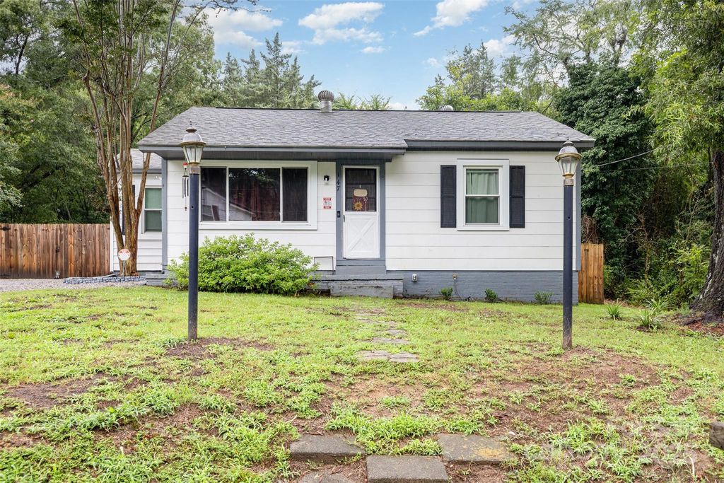 147 Madison Avenue NE, Concord, NC 28025