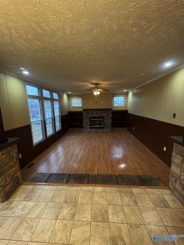 414 Sanderson Lane, Courtland, AL 35618