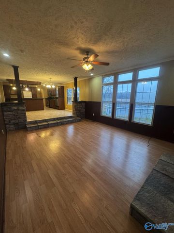 414 Sanderson Lane, Courtland, AL 35618