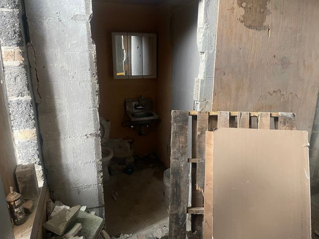 5522 W Lake Street, Chicago, IL 60644