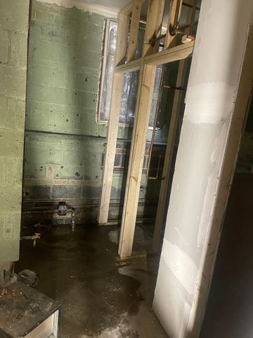 5522 W Lake Street, Chicago, IL 60644