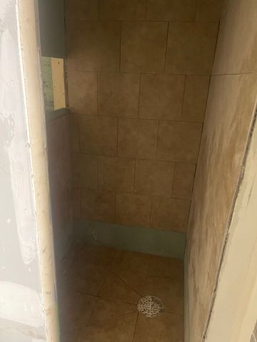 5522 W Lake Street, Chicago, IL 60644