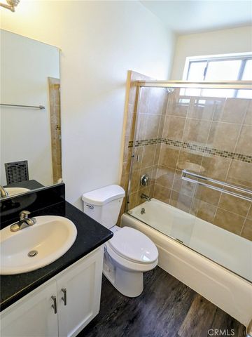 11948 Darlington Avenue 3, Los Angeles, CA 90049