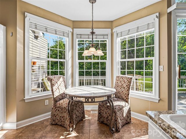 117 Hibiscus Lane, Asheville, NC 28803