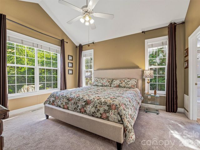 117 Hibiscus Lane, Asheville, NC 28803