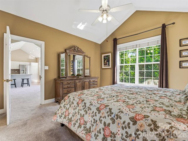 117 Hibiscus Lane, Asheville, NC 28803