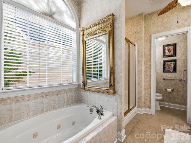 117 Hibiscus Lane, Asheville, NC 28803