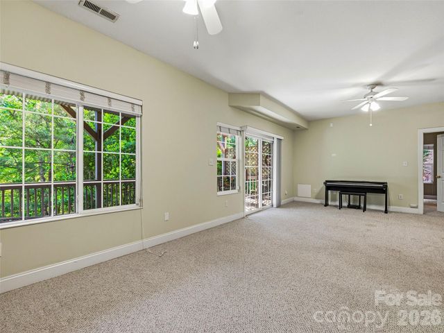 117 Hibiscus Lane, Asheville, NC 28803