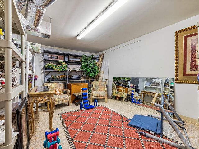 117 Hibiscus Lane, Asheville, NC 28803