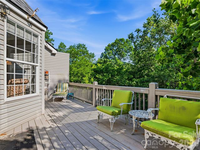 117 Hibiscus Lane, Asheville, NC 28803