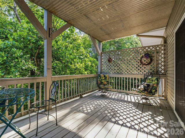 117 Hibiscus Lane, Asheville, NC 28803