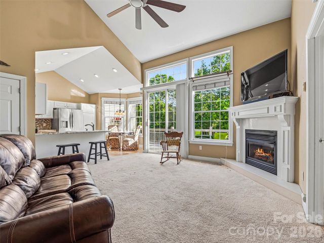 117 Hibiscus Lane, Asheville, NC 28803