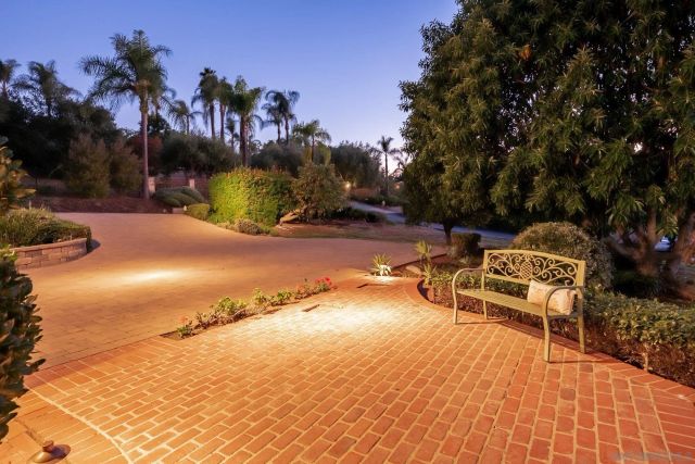 1322 Loma De Paz, Escondido, CA 92027