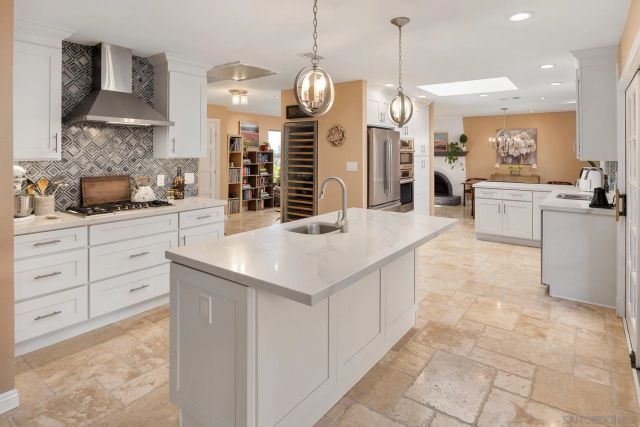 1322 Loma De Paz, Escondido, CA 92027