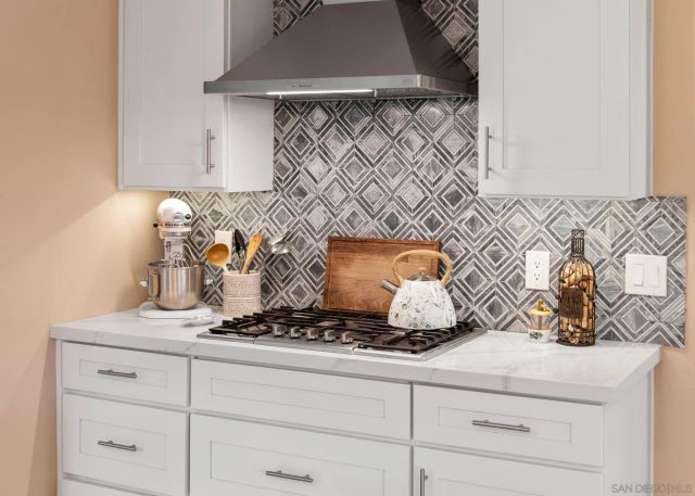 1322 Loma De Paz, Escondido, CA 92027