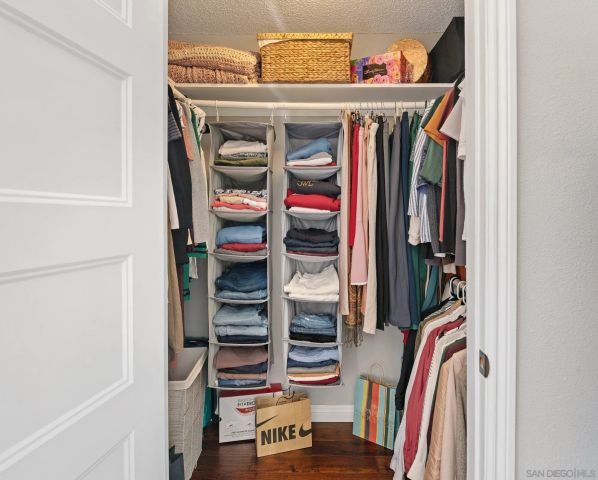 1322 Loma De Paz, Escondido, CA 92027