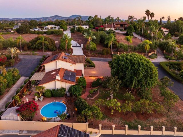 1322 Loma De Paz, Escondido, CA 92027