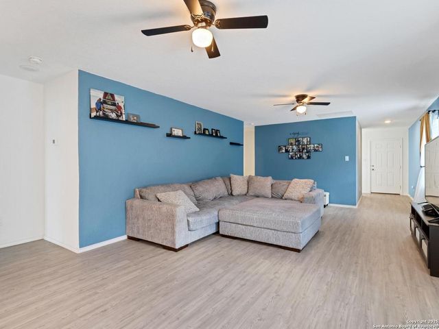 734 Tulsa Trl, New Braunfels, TX 78132