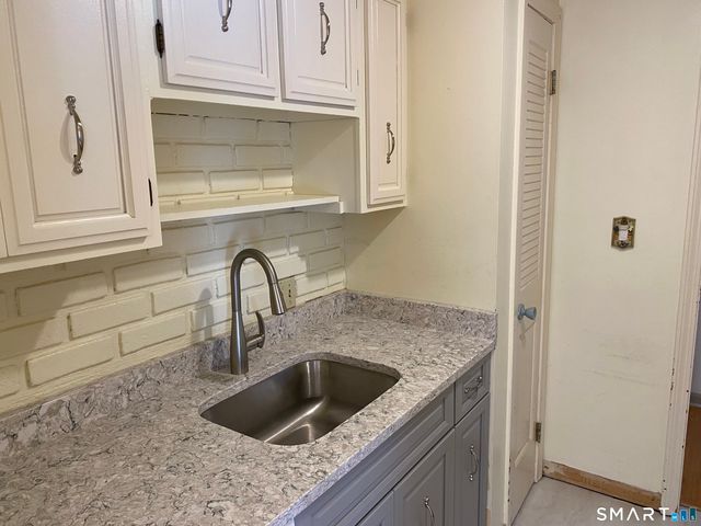 57 Carriage Path South, Milford, CT 06460