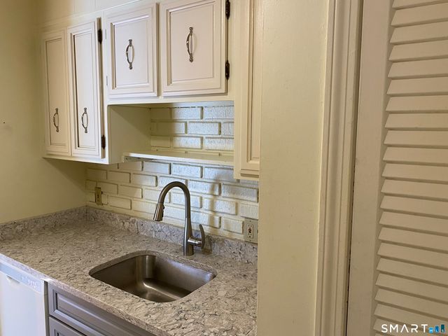 57 Carriage Path South, Milford, CT 06460