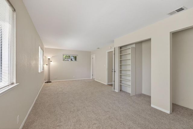 8833 Elm Ave, Orangevale, CA 95662