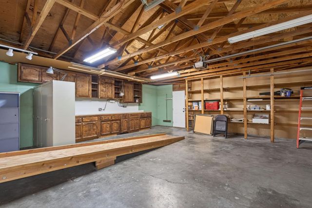8833 Elm Ave, Orangevale, CA 95662