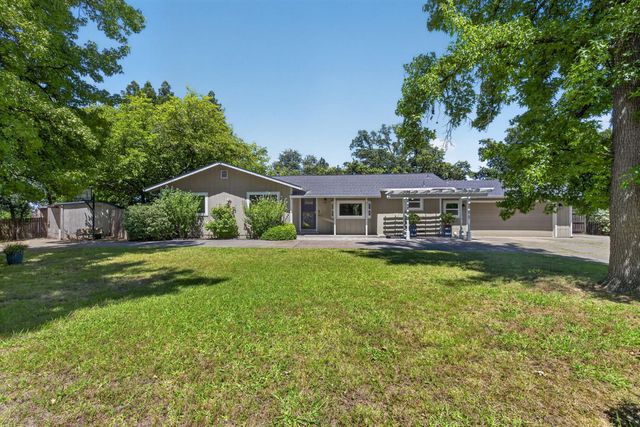 8833 Elm Ave, Orangevale, CA 95662