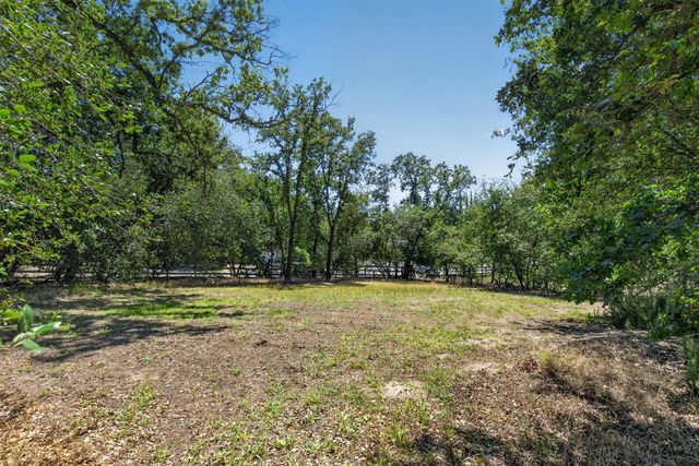 8833 Elm Ave, Orangevale, CA 95662