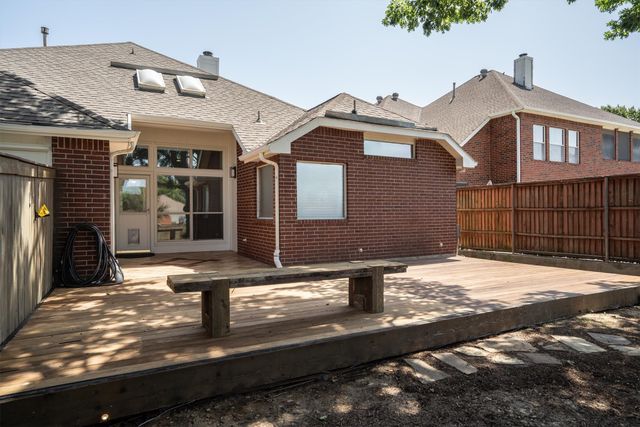 1324 Winnipeg Drive, Lewisville, TX 75077