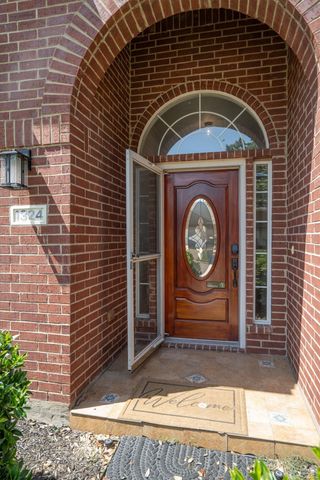 1324 Winnipeg Drive, Lewisville, TX 75077