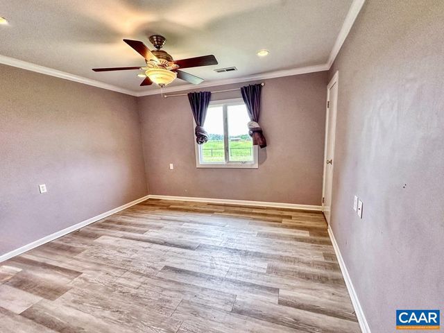 3111 S SEMINOLE TRL, Madison, VA 22727