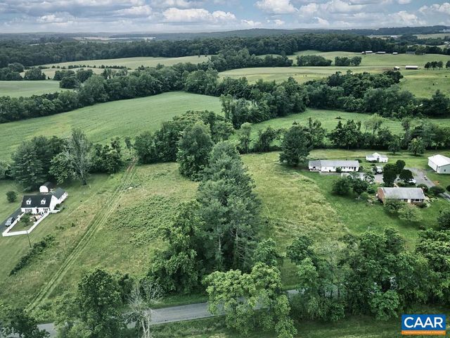 3111 S SEMINOLE TRL, Madison, VA 22727