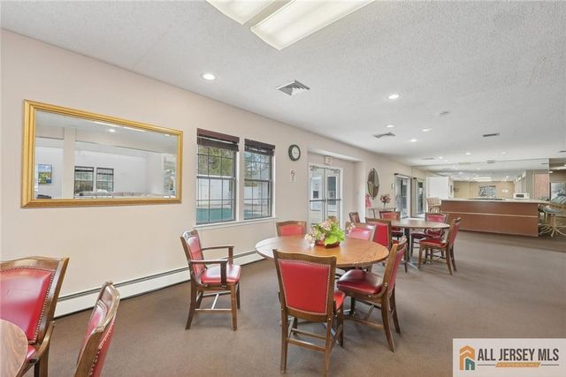 28 Wycoff Way 28, East Brunswick, NJ 08816