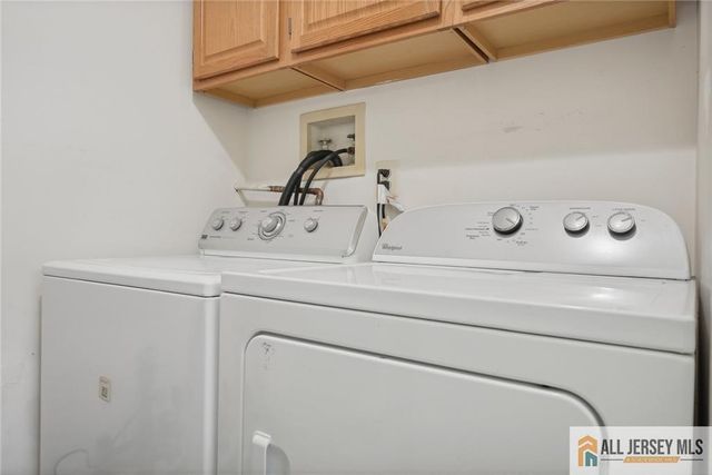 28 Wycoff Way 28, East Brunswick, NJ 08816