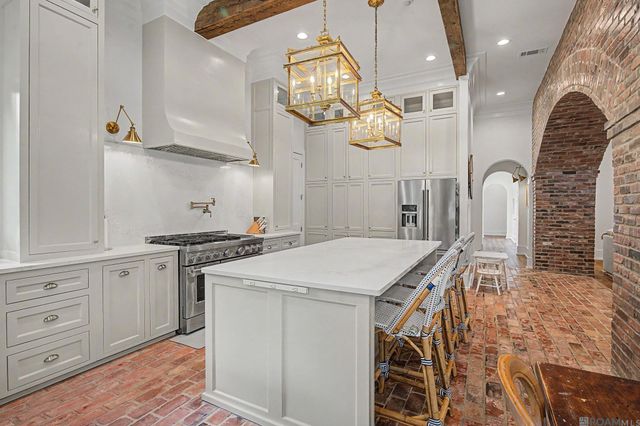 4842 Thibodeaux Rd, Greenwell Springs, LA 70739