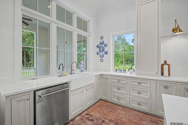 4842 Thibodeaux Rd, Greenwell Springs, LA 70739