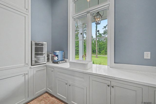 4842 Thibodeaux Rd, Greenwell Springs, LA 70739
