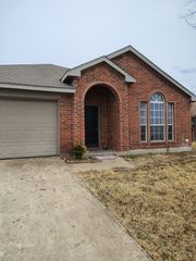704 Mackenzie Drive, Royse City, TX 75189