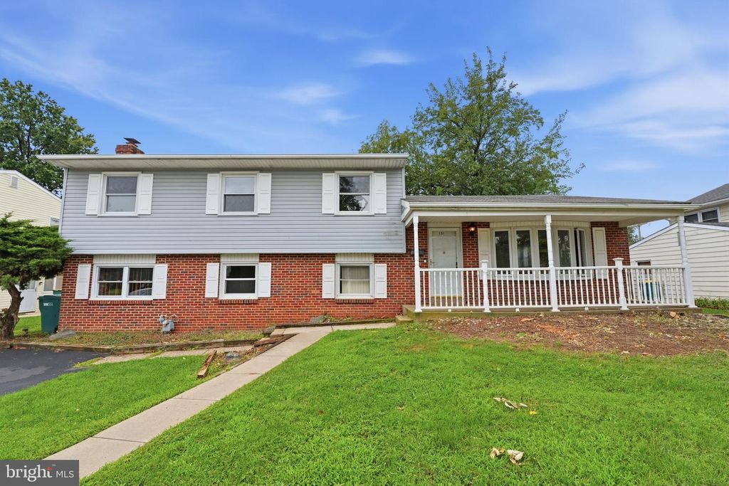 131 LOUISE DR, MORRISVILLE, PA 19067 — photo 3